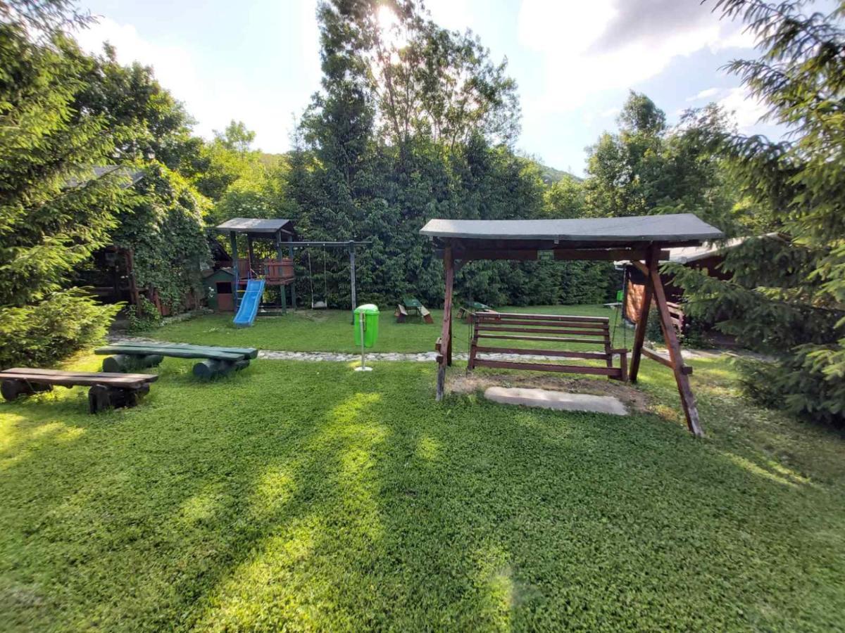 Bungalow Camping Edelweiss - Floare De Colt - Gyopar Rimetea Exterior photo